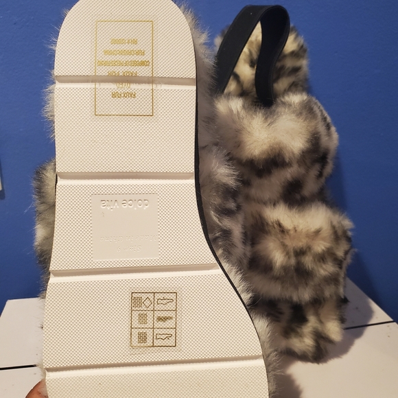 Dolce Vita Paxxy Sandals - Picture 4 of 5